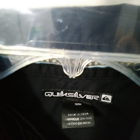 Quicksilver embroidered button down long sleeve -M - Picture 6 of 6